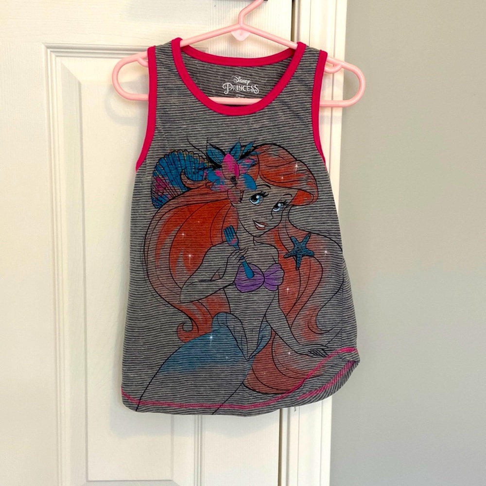 ☀️Disney’s Little Mermaid 🧜‍♀️ tank 2/$10